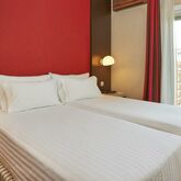 NH Barcelona Les Corts Hotel Picture 5