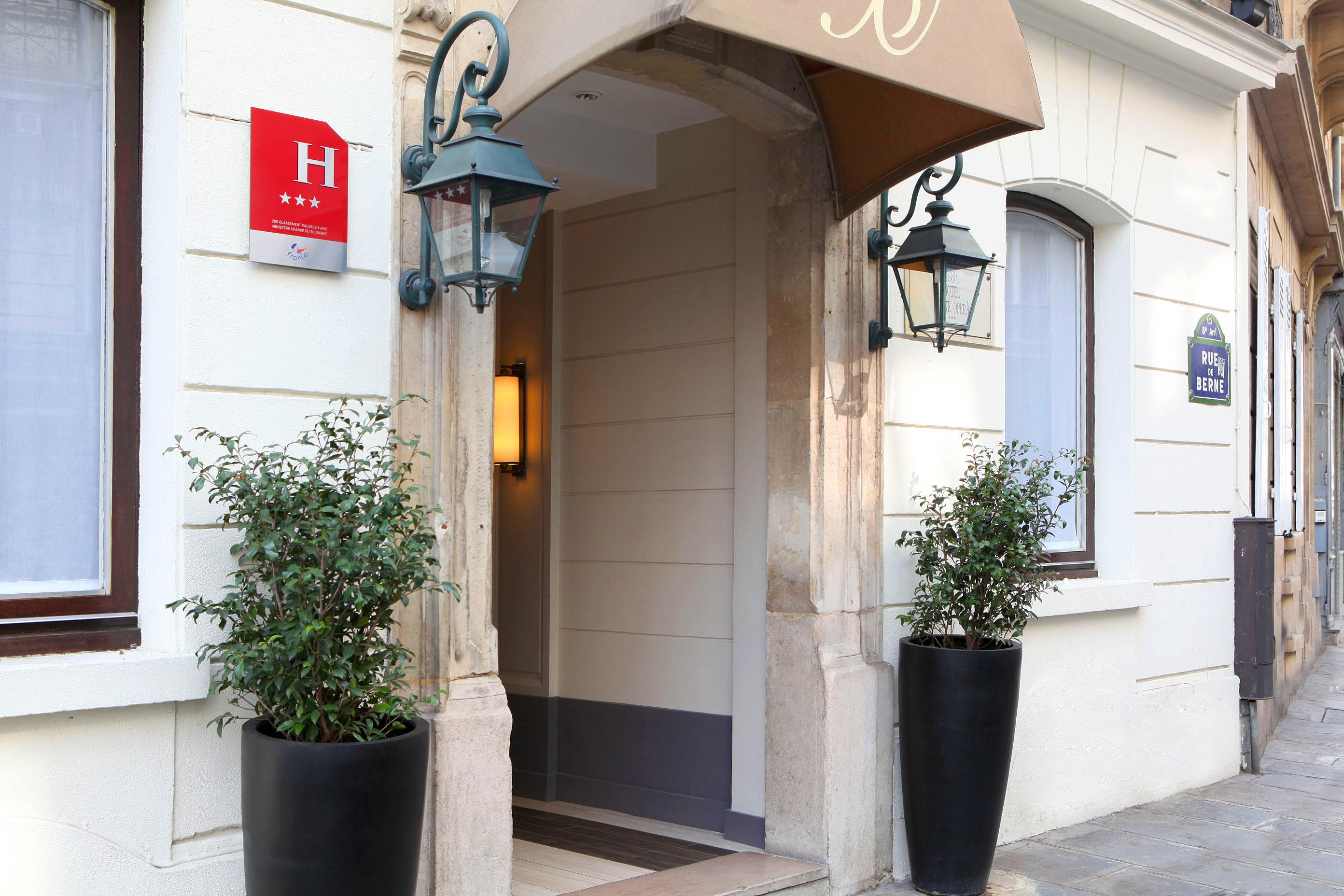 Holidays at Berne Opera in C.Elysees, Trocadero & Etoile (Arr 8 & 16), Paris