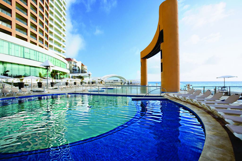 Beach Palace, Cancun, Mexico. Book Beach Palace online