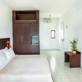 Dolphin Beach Hotel Picture 19