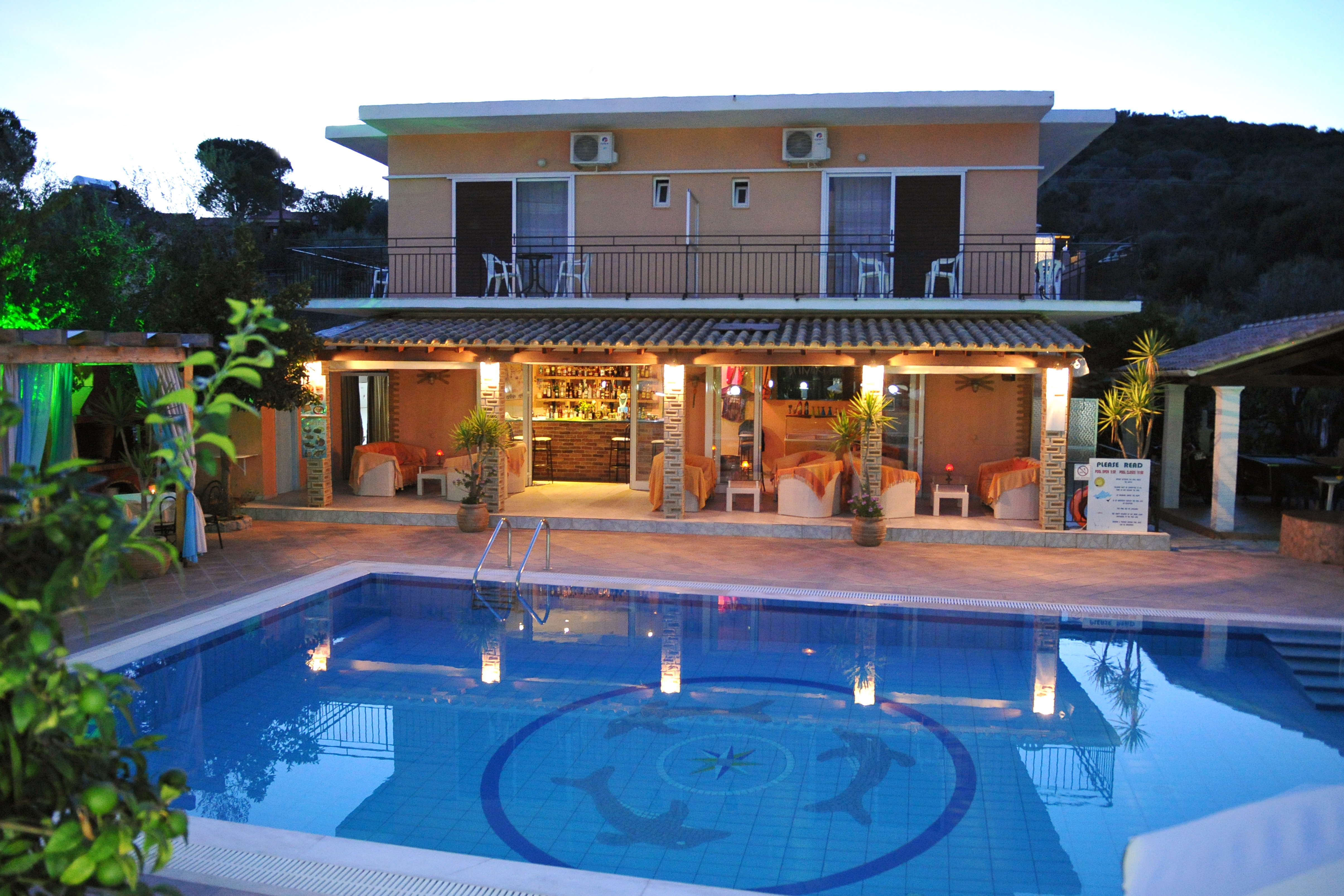 Holidays at Makis Apartments in Moraitika, Corfu