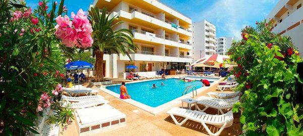 Holidays at Bon Sol Apartments in Playa d'en Bossa, Ibiza