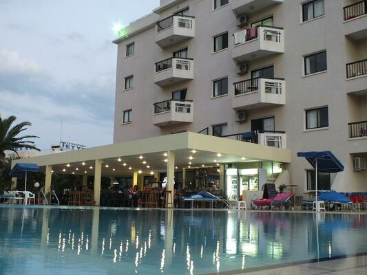 Holidays at Livas Apartments in Protaras, Cyprus