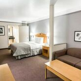 Clarion Suites Maingate Hotel Picture 7