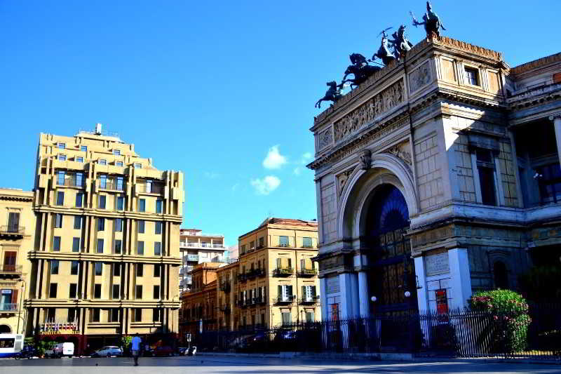 Holidays at Politeama Hotel in Palermo, Sicily