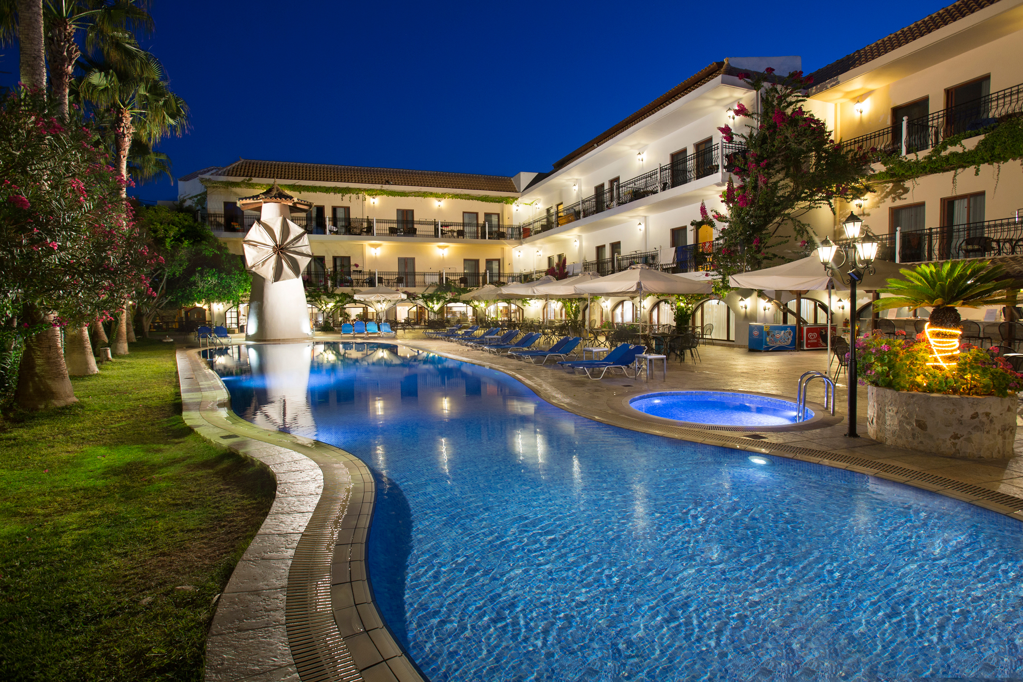 Holidays at Almyrida Beach Hotel in Almyrida, Crete