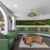 Ferrera Beach Apartments Picture 4