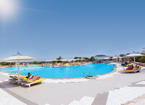 Holidays at Coral Beach Resort Hotel in Safaga Road, Hurghada