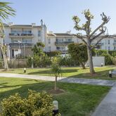 Flora Apartments Picture 19