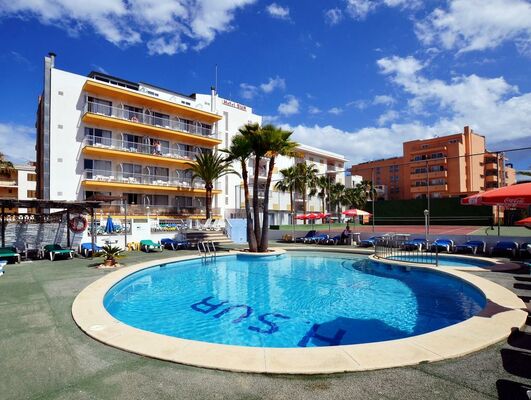 Holidays at Sur Beach Hotel in Cala Bona, Majorca