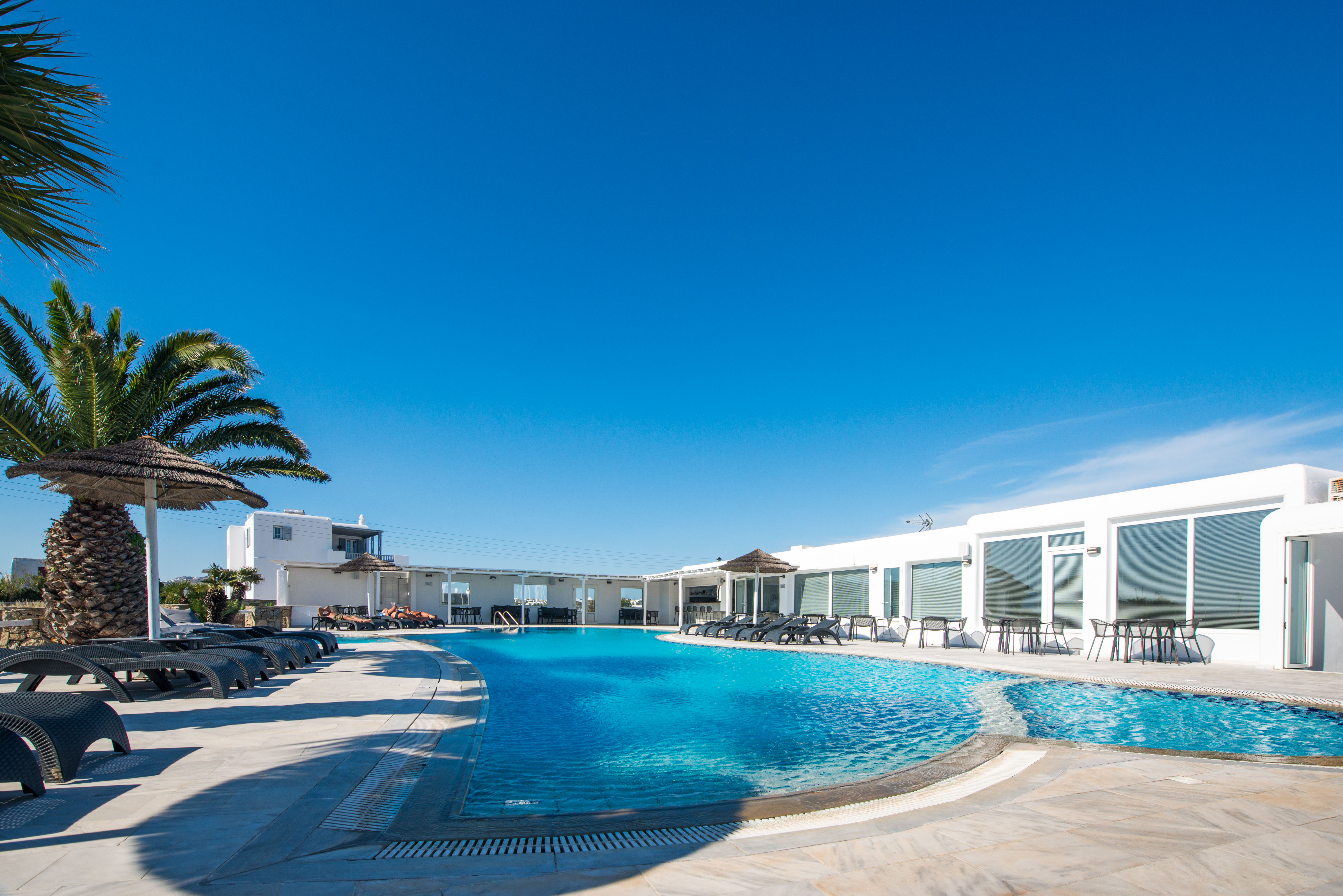 Holidays at Giannoulaki Village Hotel in Glastros, Ornos