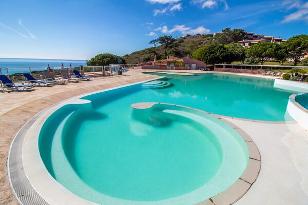 Holidays at Porto Dona Maria Resort Hotel in Praia da Luz, Algarve