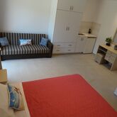Makis Apartments Picture 5