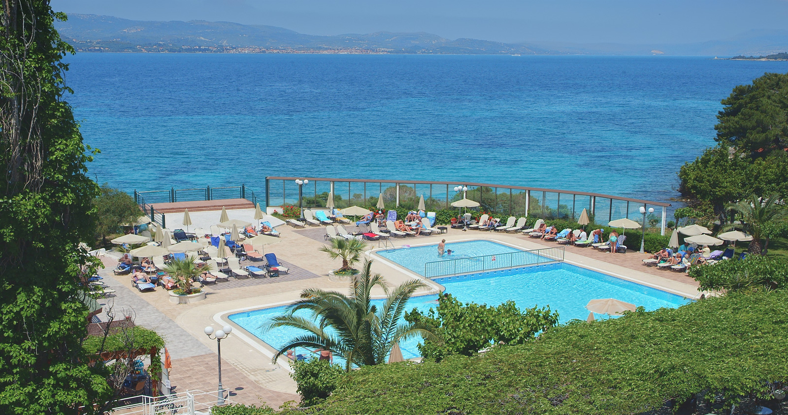 Holidays at Mediterranee Hotel in Lassi, Kefalonia