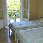 Mayflower Apartments Picture 5